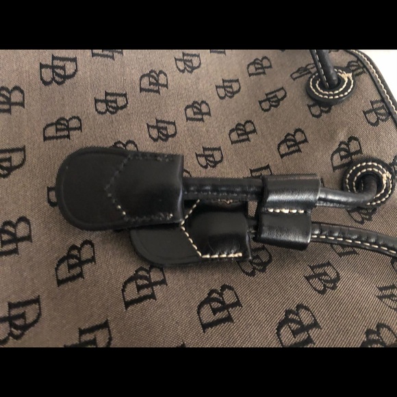 Dooney & Bourke Vintage Bucket Bag Black Signature - Picture 6 of 9